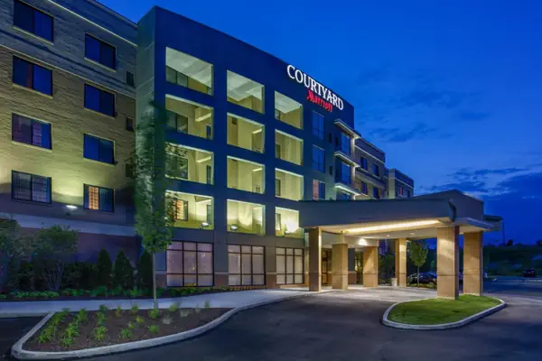 Photo 1 - Courtyard by Marriott Pittsburgh North/Cranberry Woods