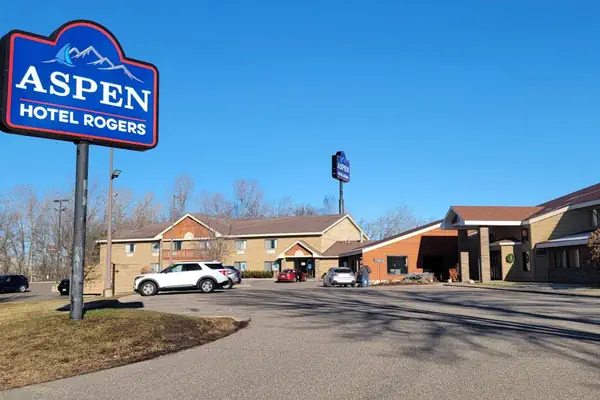 Photo 1 - Aspen Hotel Rogers Formerly Americ inn