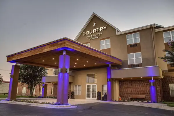 Photo 1 - Country Inn & Suites by Radisson, Harlingen, TX