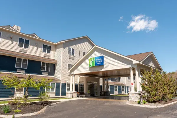 Photo 1 - Holiday Inn Express Hotel & Suites Hampton South-Seabrook, an IHG Hotel