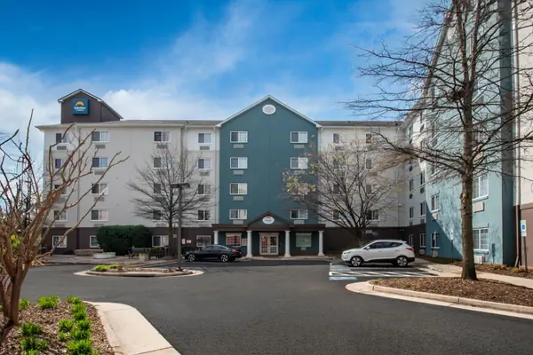 Photo 1 - Suburban Studios Sterling - Washington Dulles