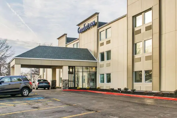 Photo 1 - Comfort Inn Mayfield Heights Cleveland East