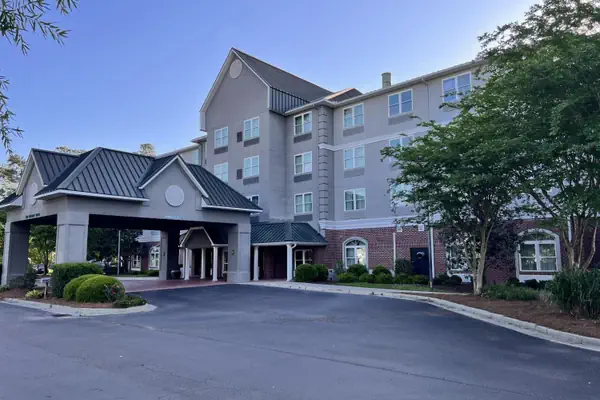 Photo 1 - Summerville Park Inn