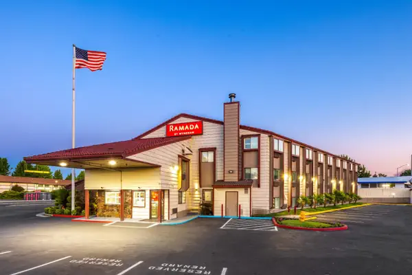 Photo 1 - Ramada by Wyndham Medford Airport North