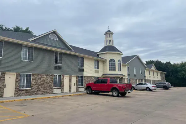 Photo 1 - Victorian Inn