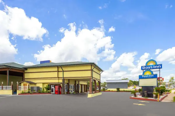 Photo 1 - Days Inn by Wyndham Waycross