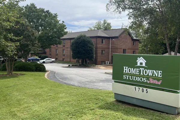 Photo 1 - HomeTowne Studios and Suites by Red Roof Greensboro