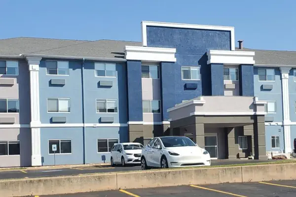 Photo 1 - Quail Springs Inn & Suites