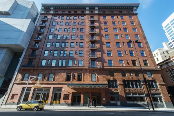 Photo 1 - 21c Museum Hotel Cincinnati