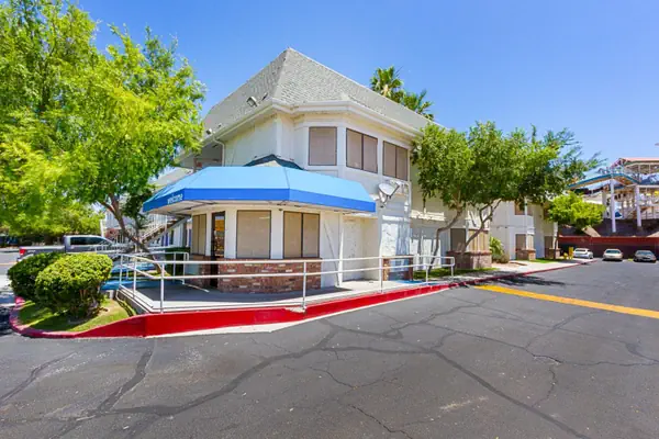 Photo 1 - Motel 6-Mesa, AZ - South