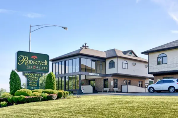 Photo 1 - Roosevelt Inn & Suites Saratoga Springs