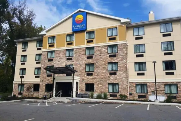 Photo 1 - Comfort Inn & Suites Brattleboro I-91