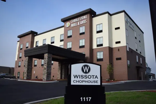 Photo 1 - Cobblestone Hotel & Suites - Stevens Point