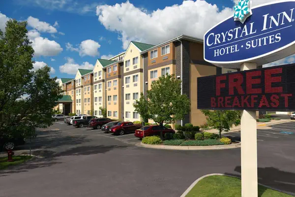 Photo 1 - Crystal Inn Hotel & Suites - Midvalley