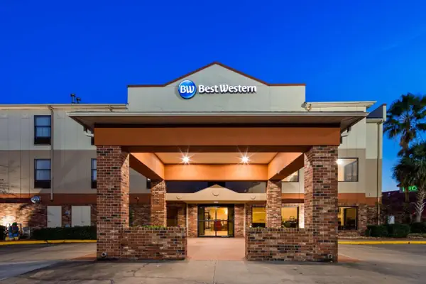 Photo 1 - Best Western Rayne Inn