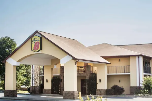 Photo 1 - Super 8 by Wyndham Lavonia