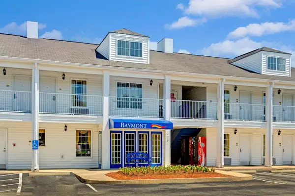 Photo 1 - Baymont by Wyndham Smithfield