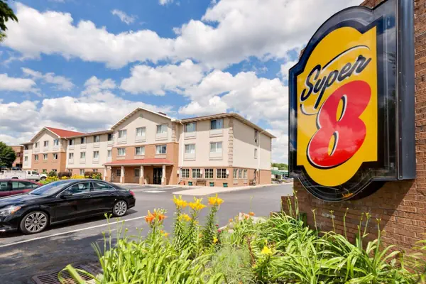 Photo 1 - Super 8 by Wyndham Akron S/Green/Uniontown OH