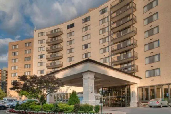 Photo 1 - Clarion Collection Hotel Arlington Court Suites