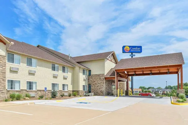 Photo 1 - Comfort Inn & Suites Riverview near Davenport and I-80