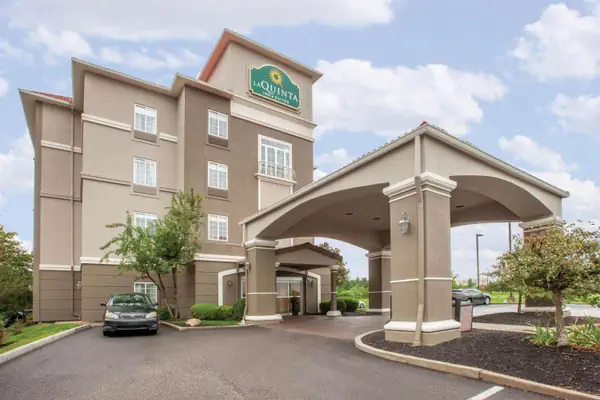 Photo 1 - La Quinta by Wyndham Cincinnati Airport Florence