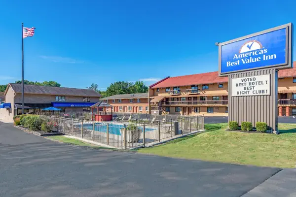 Photo 1 - Americas Best Value Inn St. Marys