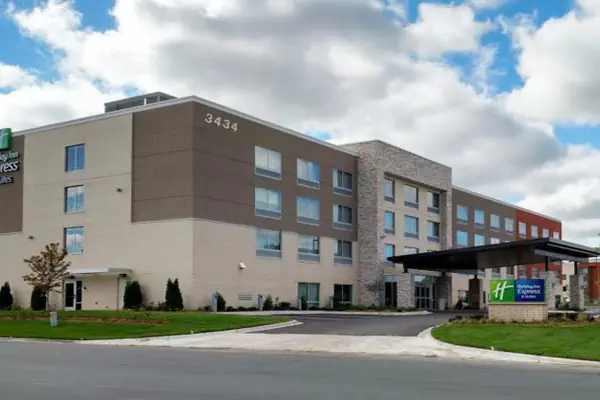 Photo 1 - Holiday Inn Express & Suites Eagan - Minneapolis Area, an IHG Hotel