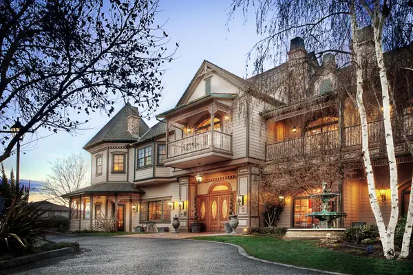 Photo 1 - The Genevieve