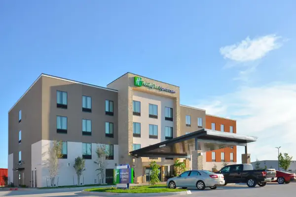 Photo 1 - Holiday Inn Express & Suites Oklahoma City Mid - Arpt Area, an IHG Hotel