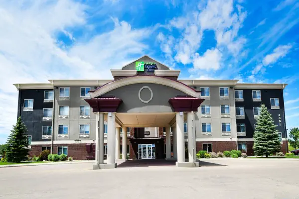 Photo 1 - Holiday Inn Express Hotel & Suites Grand Forks, an IHG Hotel