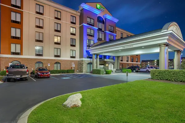 Photo 1 - Holiday Inn Express & Suites Lebanon-Nashville Area, an IHG Hotel