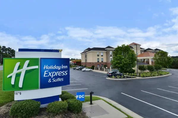 Photo 1 - Holiday Inn Express Hotel & Suites Petersburg/Dinwiddie, an IHG Hotel