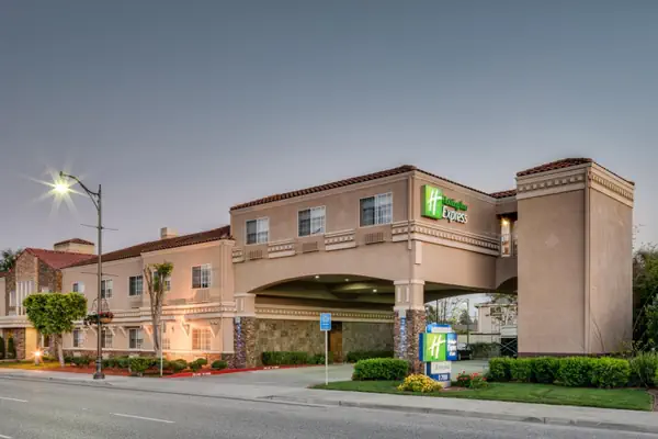 Photo 1 - Holiday Inn Express & Suites Santa Clara, an IHG Hotel