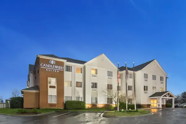 Photo 1 - Candlewood Suites - Charlotte - Arrowood, an IHG Hotel