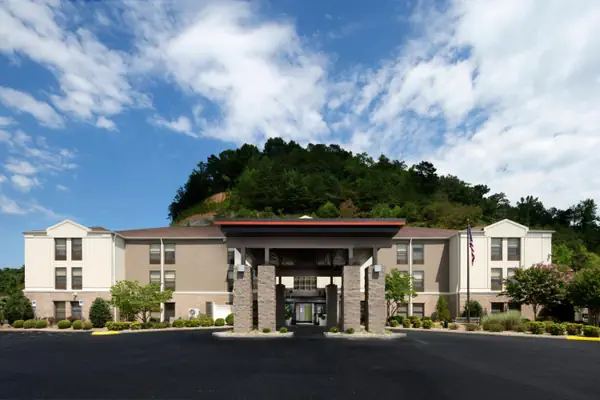 Photo 1 - Holiday Inn Express Middlesboro, an IHG Hotel