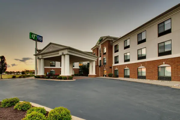 Photo 1 - Holiday Inn Express Hotel & Suites Morris, an IHG Hotel