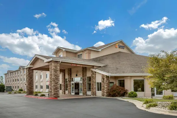 Photo 1 - Comfort Inn & Suites Dimondale - Lansing
