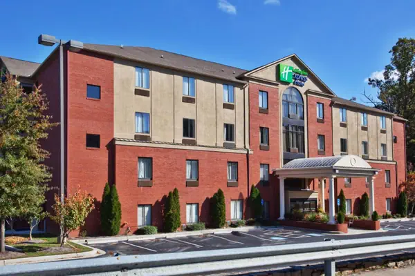 Photo 1 - Holiday Inn Express Hotel & Suites - Atlanta/Emory University Area, an IHG Hotel