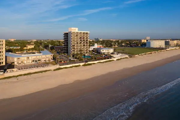 Photo 1 - Nautilus Inn - Daytona Beach
