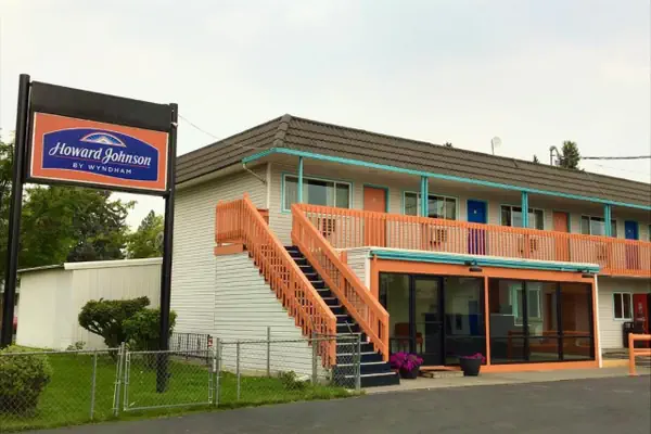 Photo 1 - Howard Johnson by Wyndham Spokane