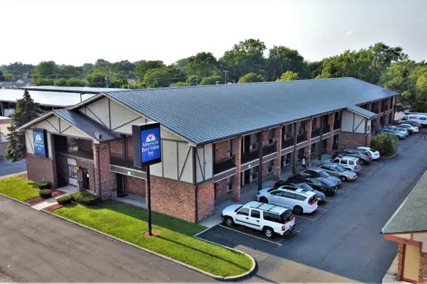 Photo 1 - Americas Best Value Inn-Livonia/Detroit