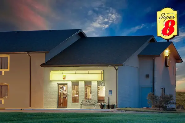 Photo 1 - Super 8 by Wyndham Marshall