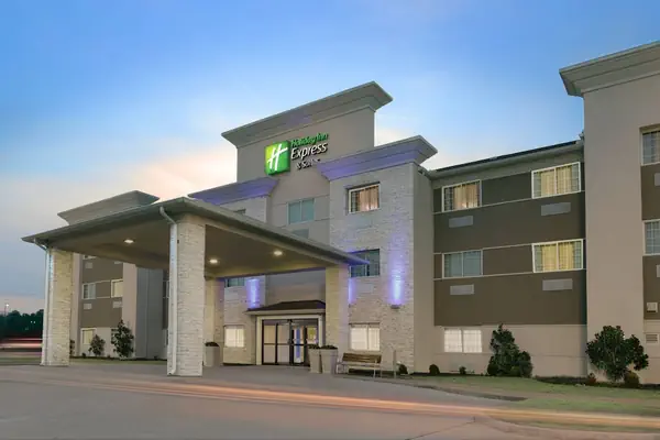 Photo 1 - Holiday Inn Express Hotel & Suites Magnolia-Lake Columbia, an IHG Hotel