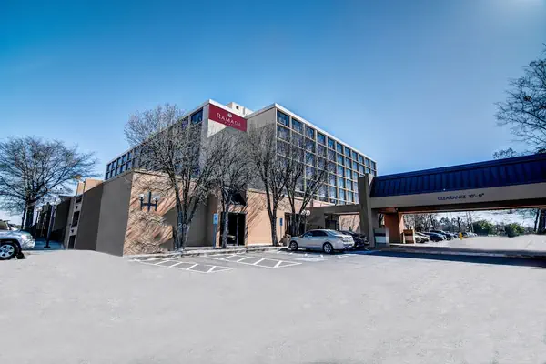 Photo 1 - Ramada Plaza by Wyndham Atlanta Airport