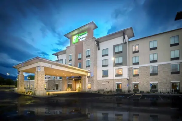 Photo 1 - Holiday Inn Express & Suites Salt Lake City South - Murray, an IHG Hotel