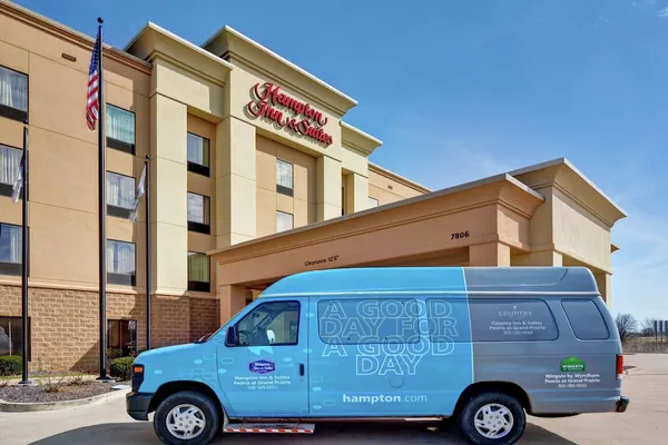 Photo 1 - Hampton Inn & Suites Peoria at Grand Prairie, IL
