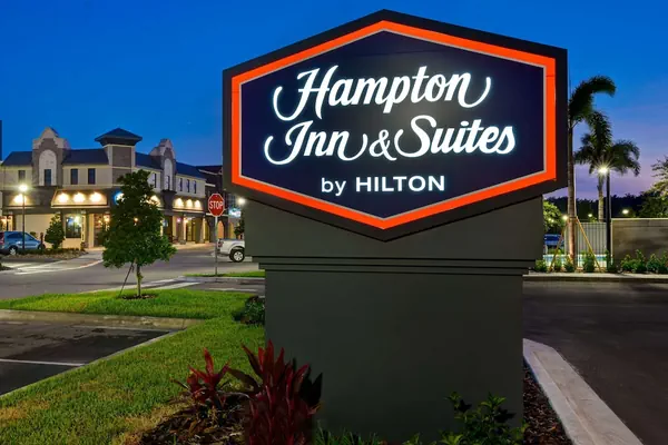 Photo 1 - Hampton Inn & Suites Tampa Riverview Brandon
