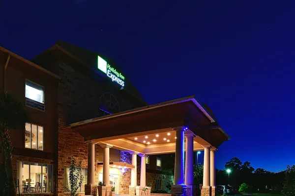 Photo 1 - Holiday Inn Express & Suites Fredericksburg by IHG