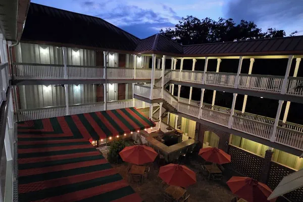 Photo 1 - Willow Lodge