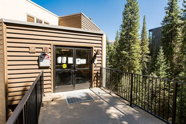 Photo 1 - Iron Horse C5083 Studio Bedroom Condo by RedAwning